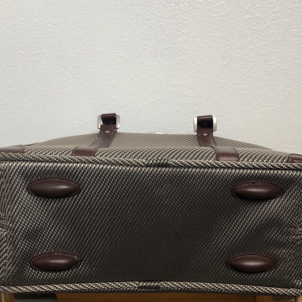 Samsonite Corporation Perfect Carry-On Luggage - Picture 10 of 10